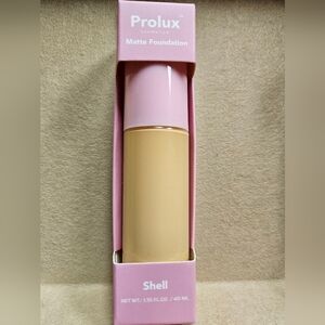 NWT PROLUX COSMETICS MATTE FOUNDATION: SHELL!